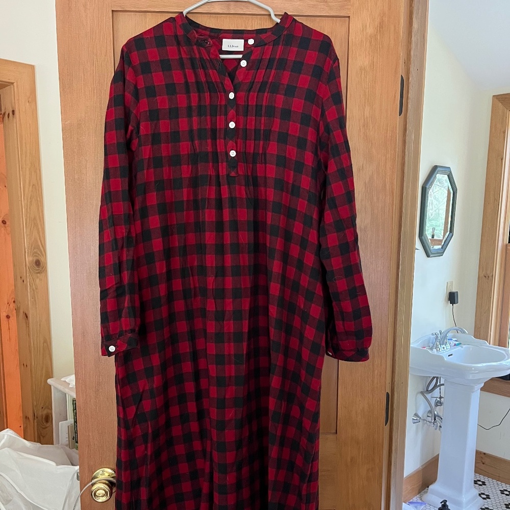 LL Bean Plaid Flannel Nightgown M